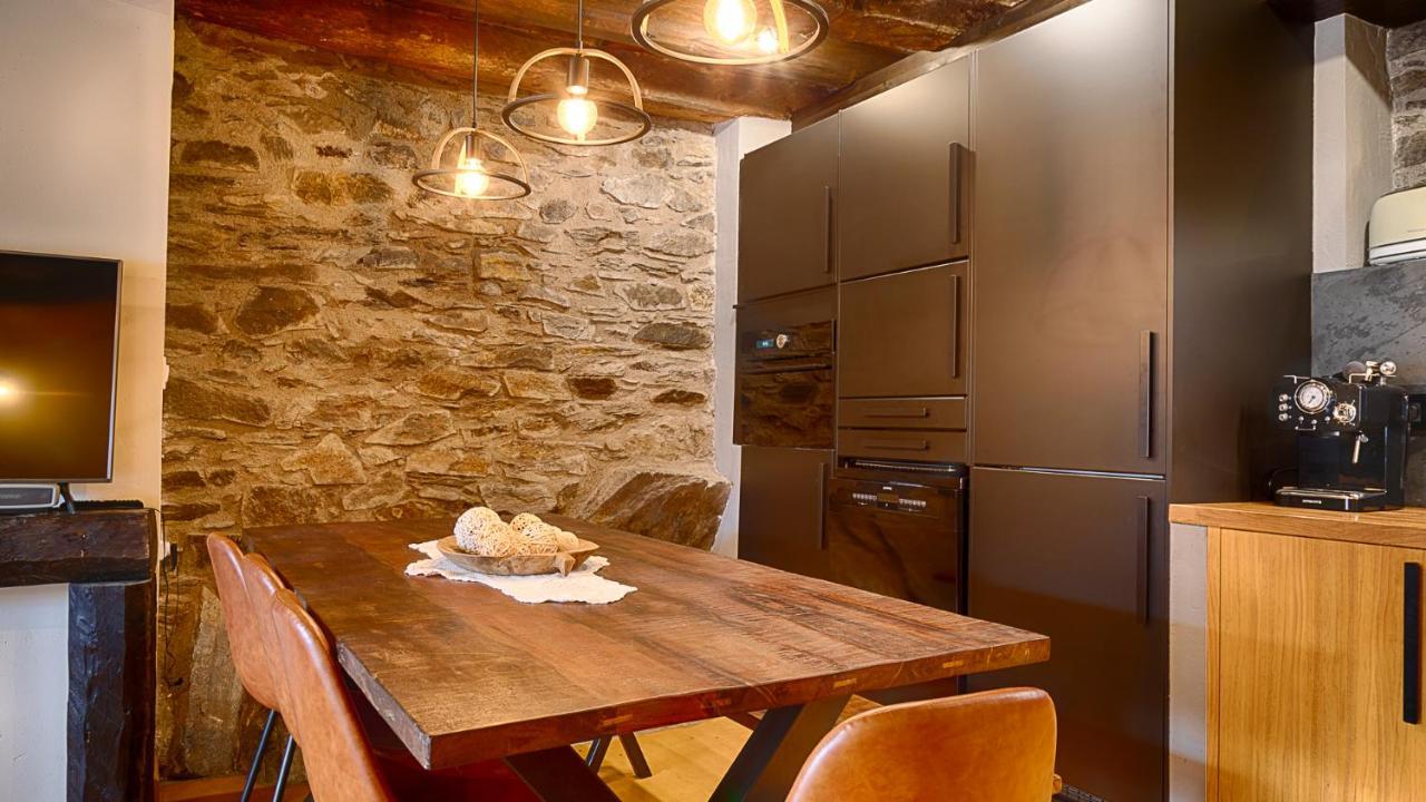 Saplan Real Estate Vilamos Villa Buitenkant foto