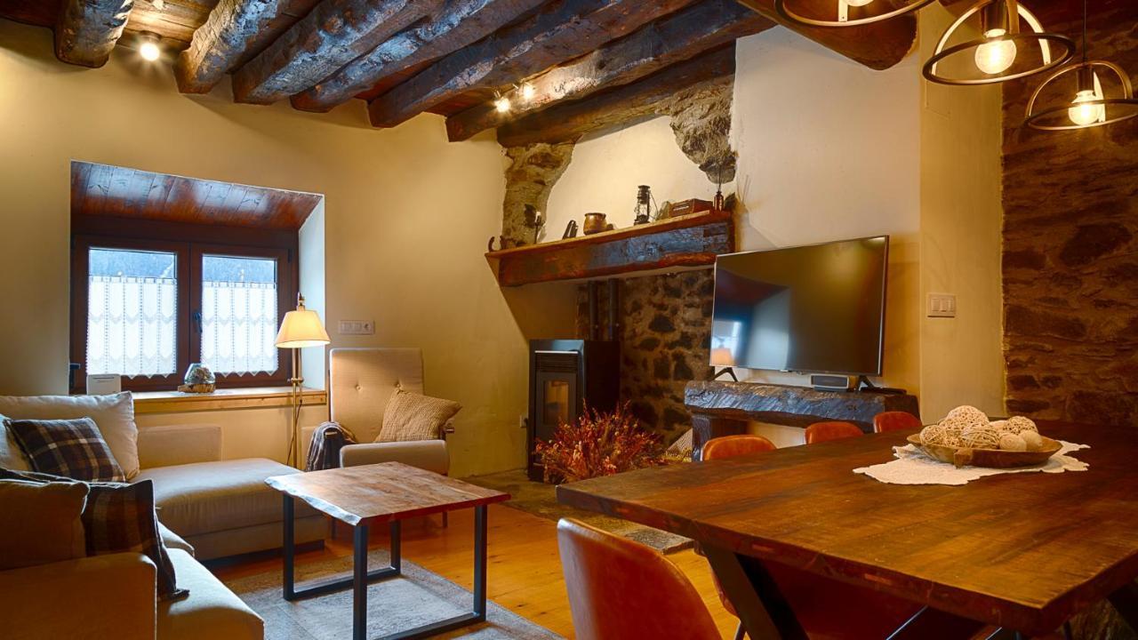 Saplan Real Estate Vilamos Villa Buitenkant foto